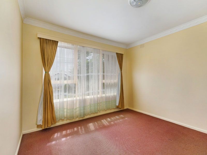 6 NEALE STREET, Springvale VIC 3171