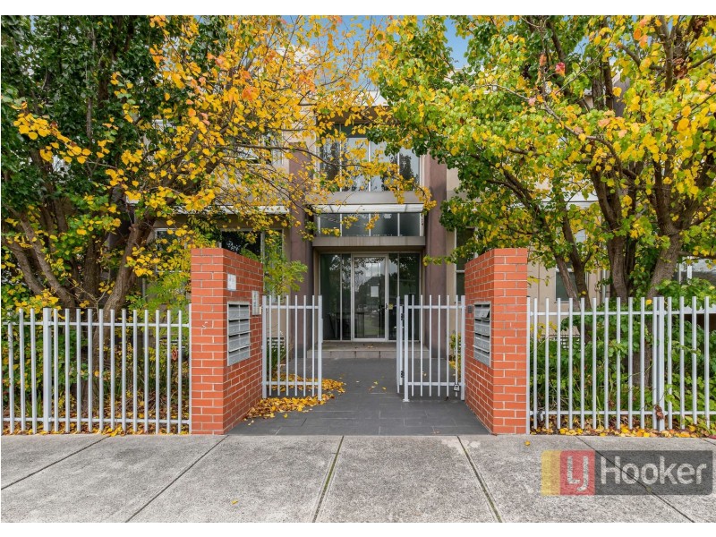 6/8 St James Avenue, Springvale VIC 3171