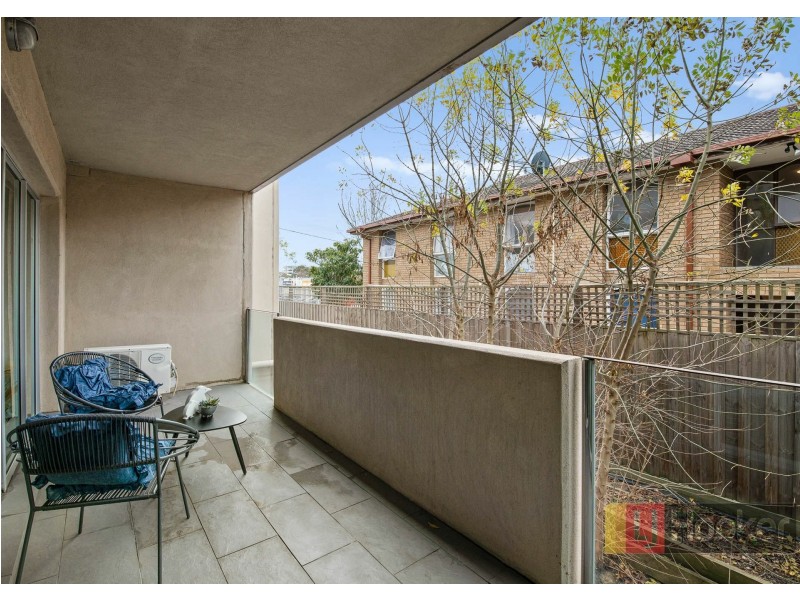 6/8 St James Avenue, Springvale VIC 3171