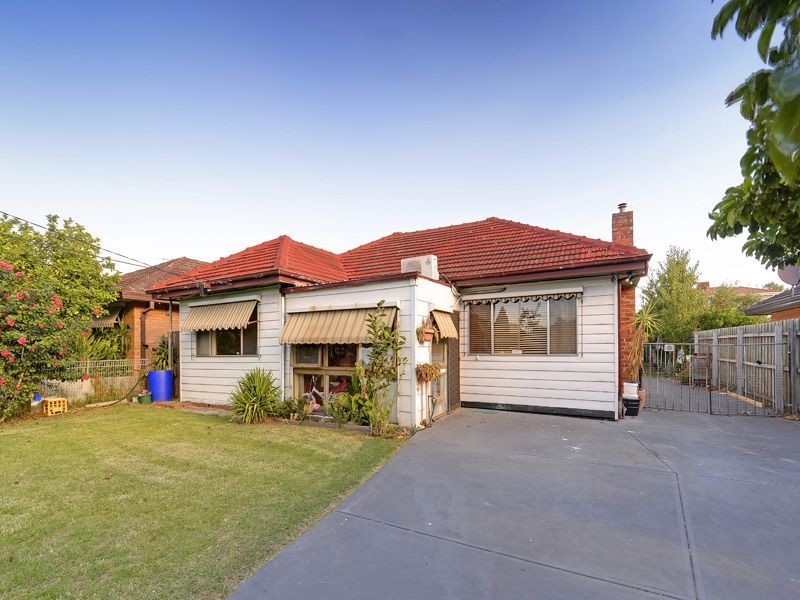 22 IRELAND ROAD, Clayton South VIC 3169