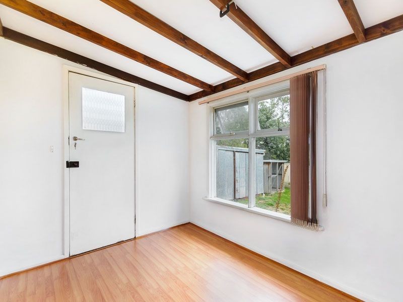 2 LOLLER ST, Springvale VIC 3171