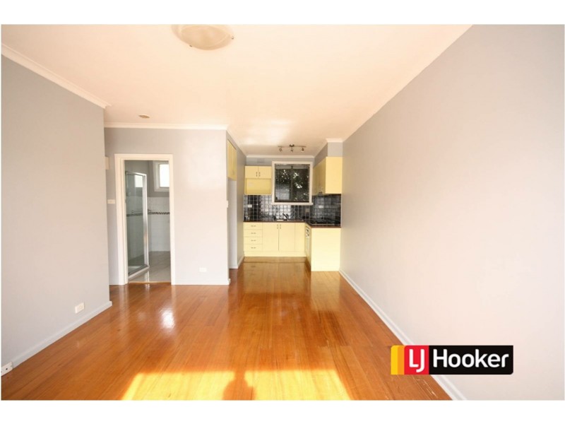 2/32 Vincent Crescent, Noble Park VIC 3174