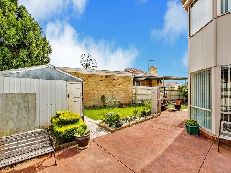 76 View road, Springvale VIC 3171
