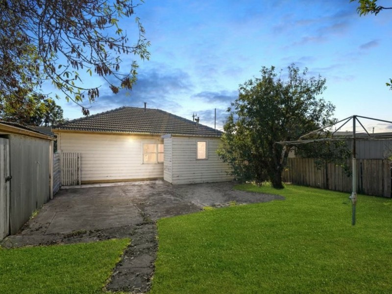 6 Avondale Street, Springvale VIC 3171