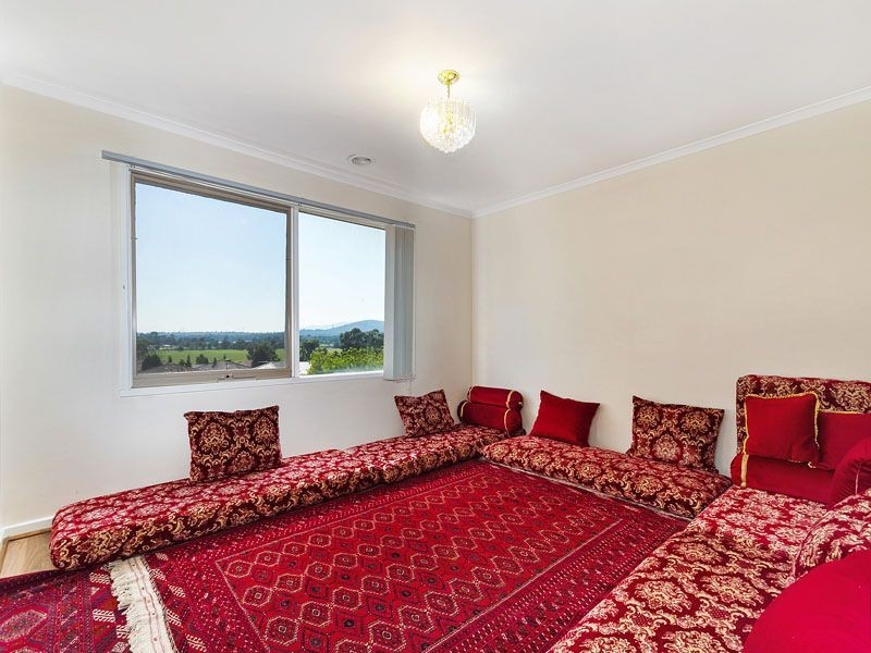 6 Norisha Court, Dandenong North VIC 3175