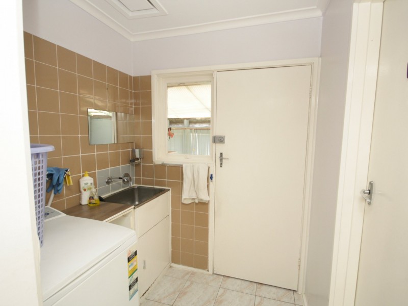 17 Guildford Avenue, Springvale VIC 3171