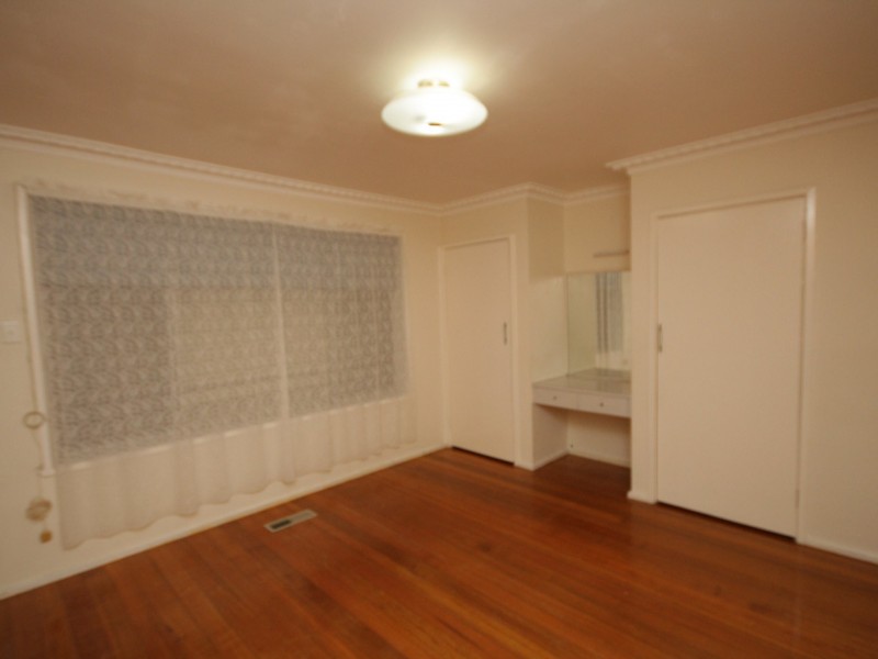 17 Guildford Avenue, Springvale VIC 3171