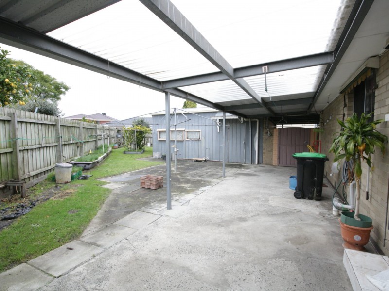 17 Guildford Avenue, Springvale VIC 3171