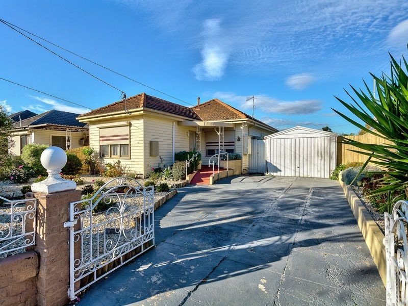 17 Elm Grove, Springvale VIC 3171
