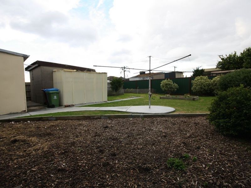 17 Elm Grove, Springvale VIC 3171