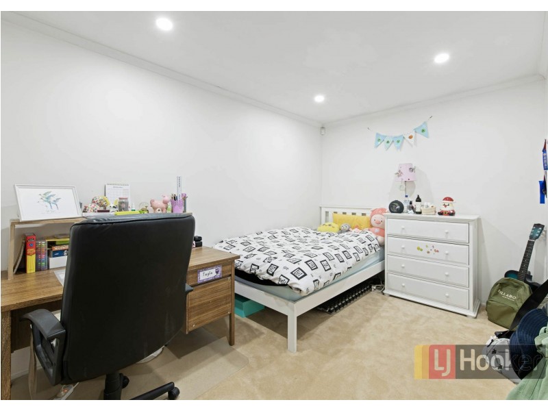 6 Greenleaf Crt, Keysborough VIC 3173