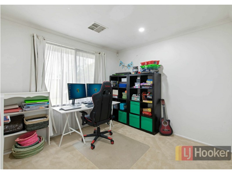 6 Greenleaf Crt, Keysborough VIC 3173