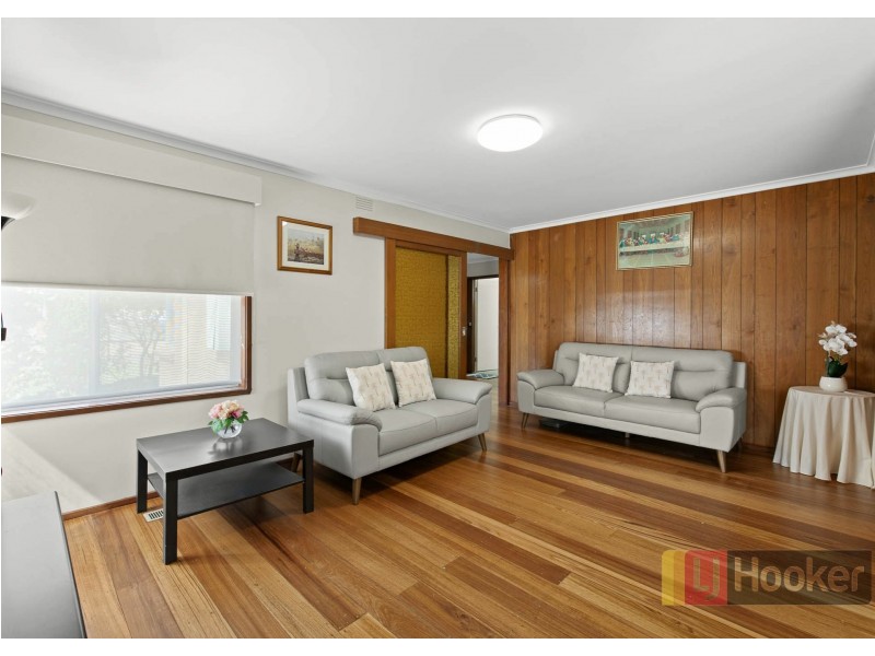 19 Avondale rd, Springvale VIC 3171