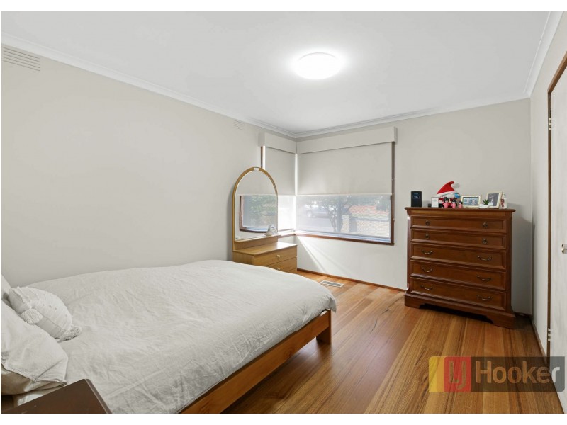 19 Avondale rd, Springvale VIC 3171