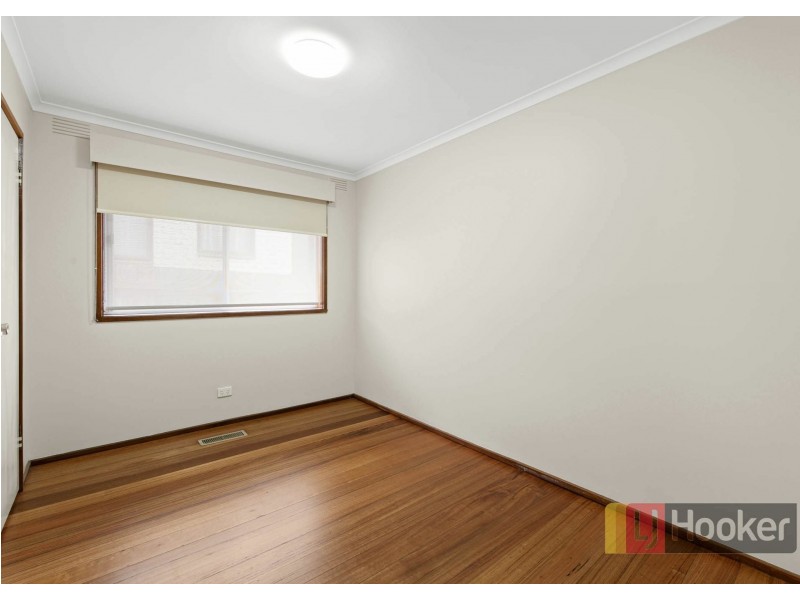 19 Avondale rd, Springvale VIC 3171