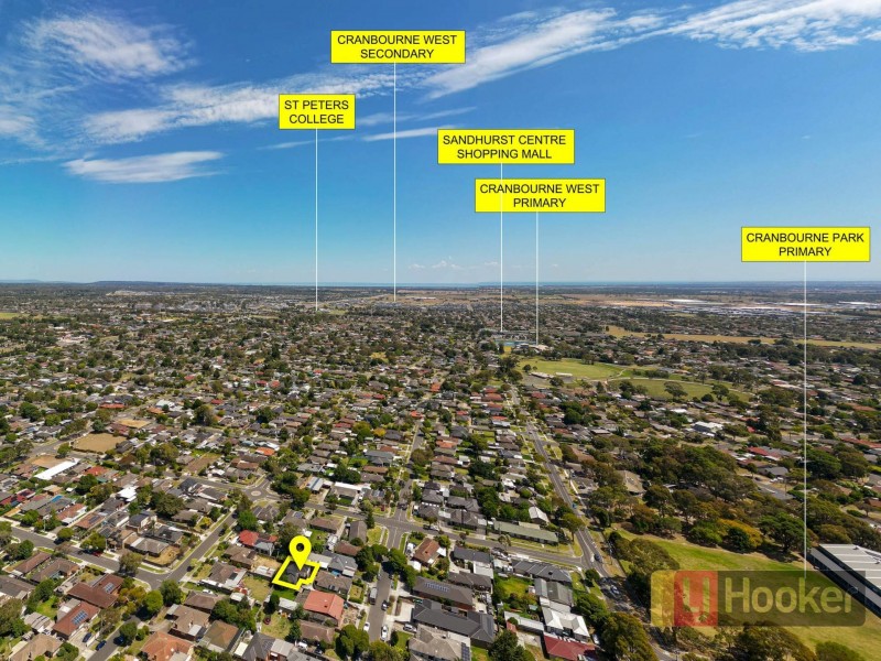 2/22 Dearing Ave, Cranbourne VIC 3977