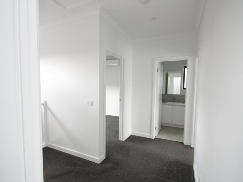 1 Patching Avenue, Noble Park VIC 3174