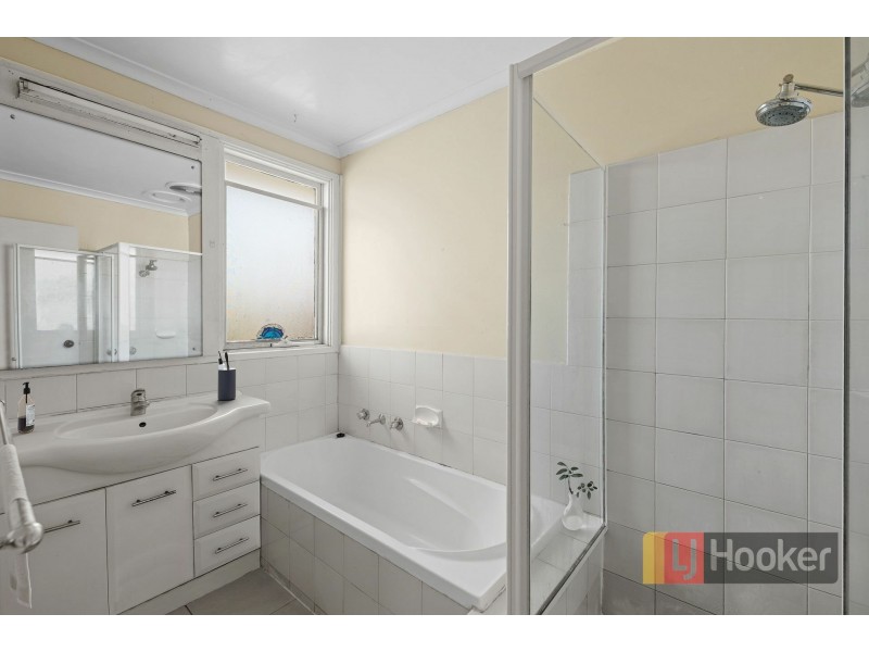 68 Darren Rd, Keysborough VIC 3173