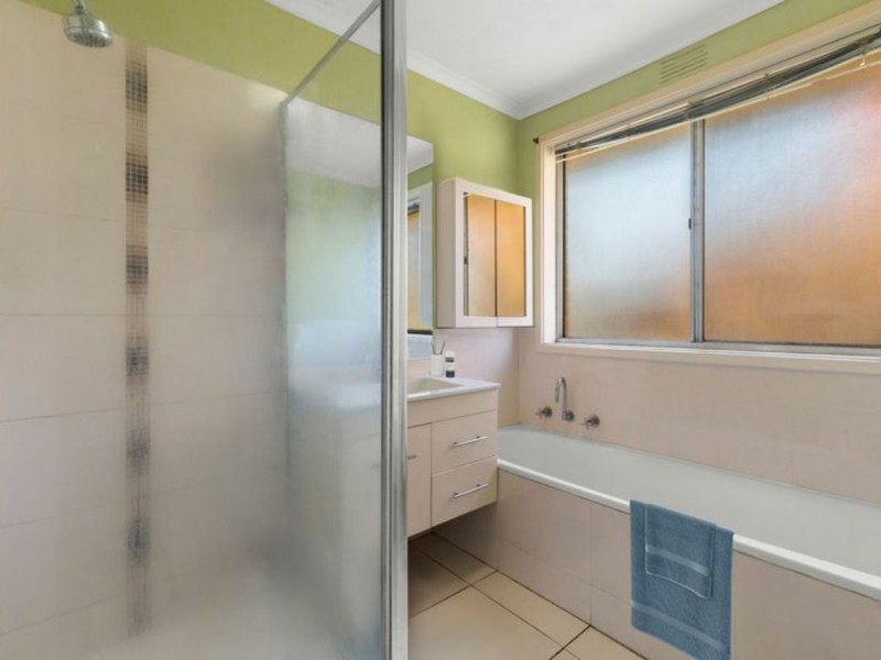 29 Kallista Road, Springvale VIC 3171