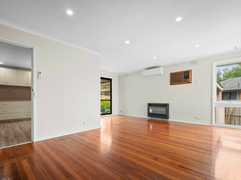 4 Kingfisher Drive, Doveton VIC 3177