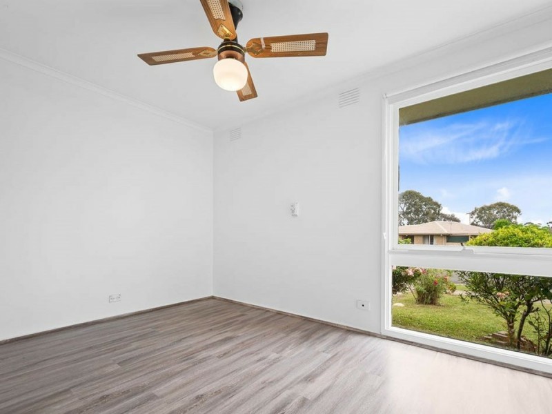 4 Kingfisher Drive, Doveton VIC 3177