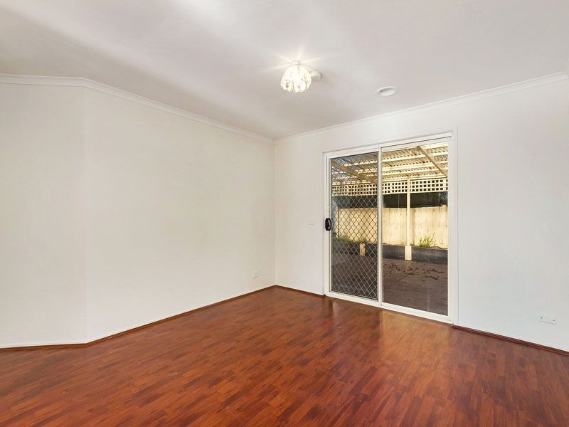 1 Emoh Close, Cranbourne VIC 3977