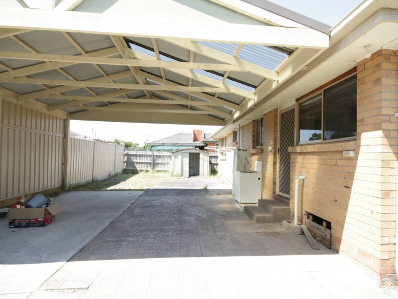 Unit 1/35 Wallarano Drive, Noble Park VIC 3174