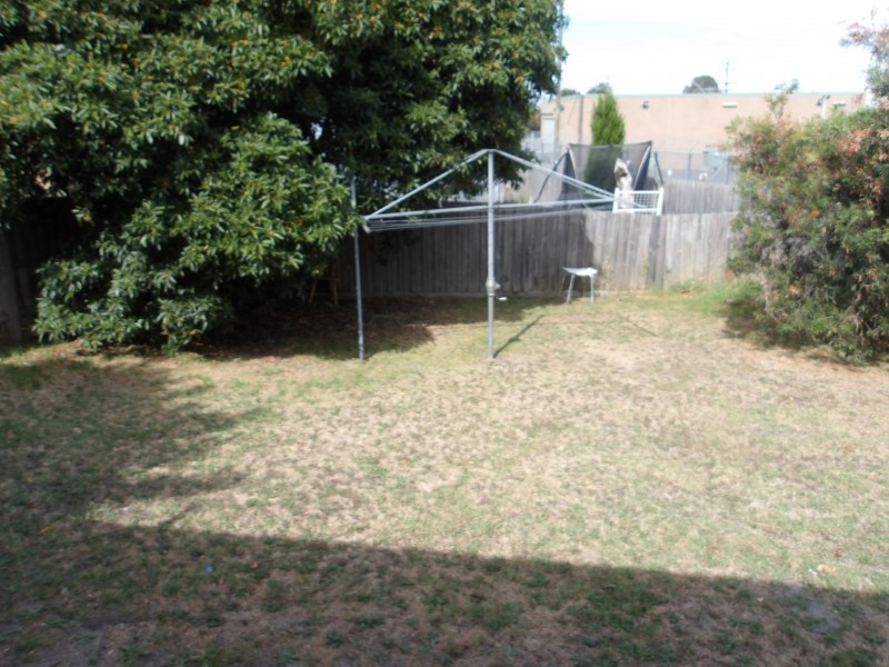 2/ 14 Sabine Ave, Dandenong VIC 3175
