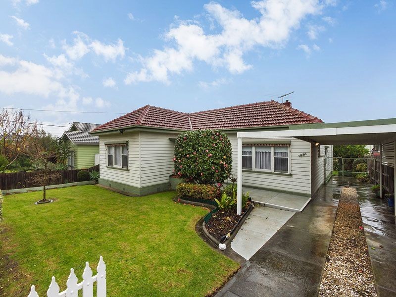 22 Moncur Ave, Springvale VIC 3171