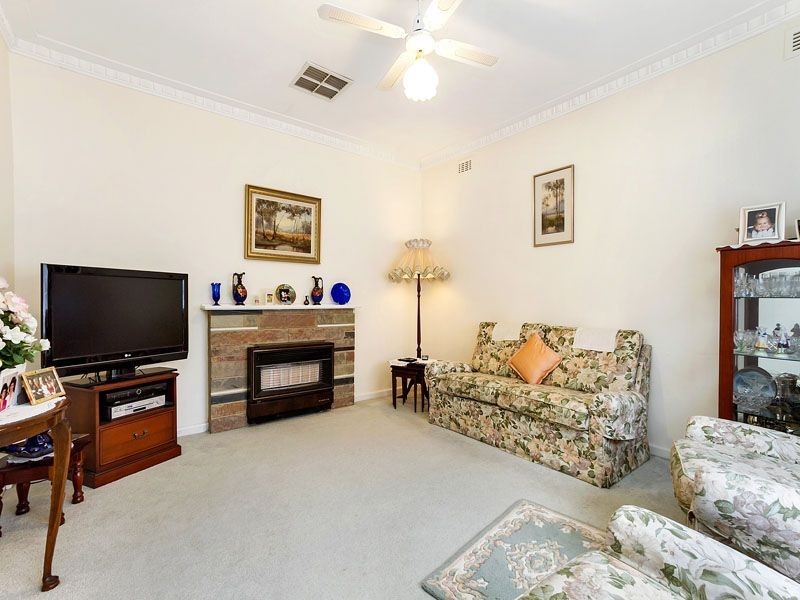 22 Moncur Ave, Springvale VIC 3171