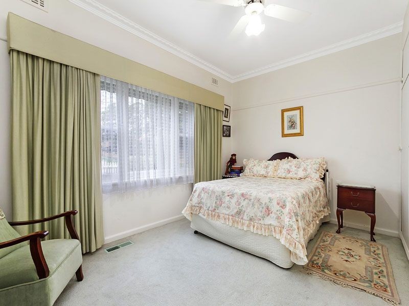 22 Moncur Ave, Springvale VIC 3171