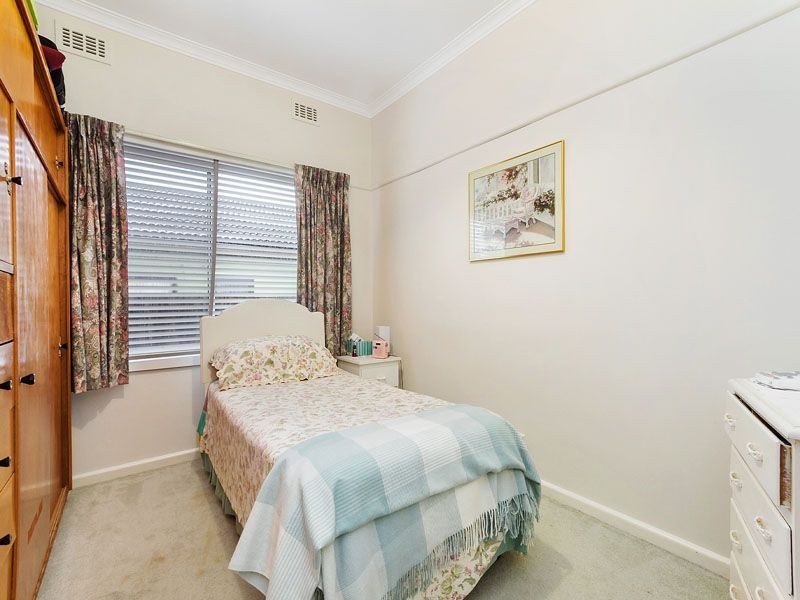 22 Moncur Ave, Springvale VIC 3171