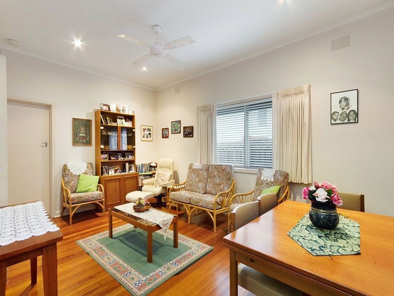 22 Moncur Ave, Springvale VIC 3171