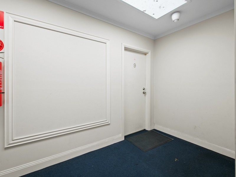 9/8 St James Ave, Springvale VIC 3171