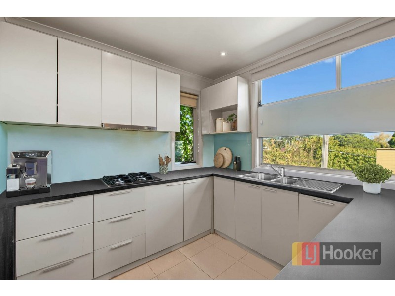 9/8 St James Ave, Springvale VIC 3171