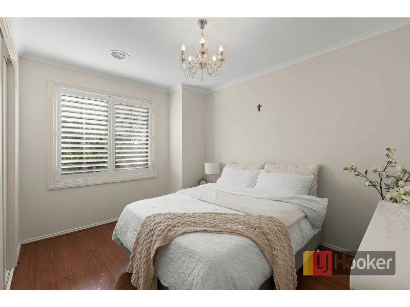12 Pacific Dr, Aspendale Gardens VIC 3195