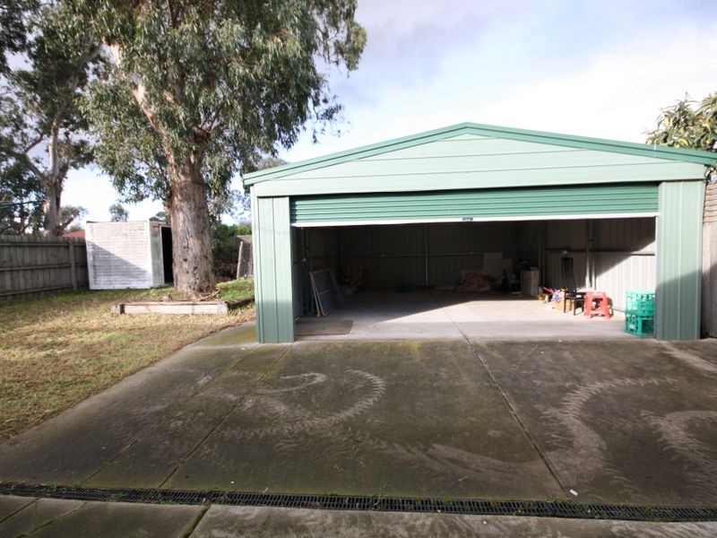 8 Jason Place, Hampton Park VIC 3976