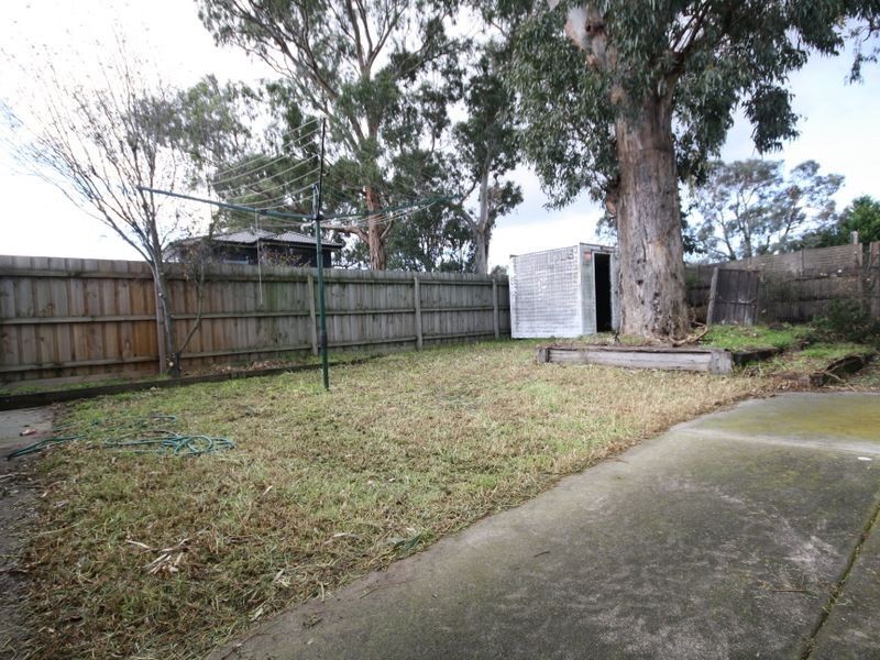 8 Jason Place, Hampton Park VIC 3976