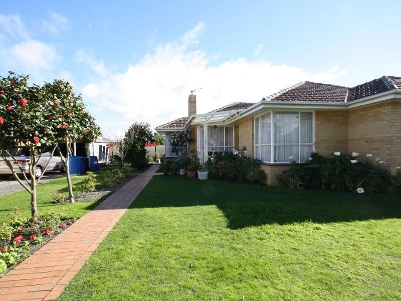 40 A ALBERT AVENUE, Springvale VIC 3171