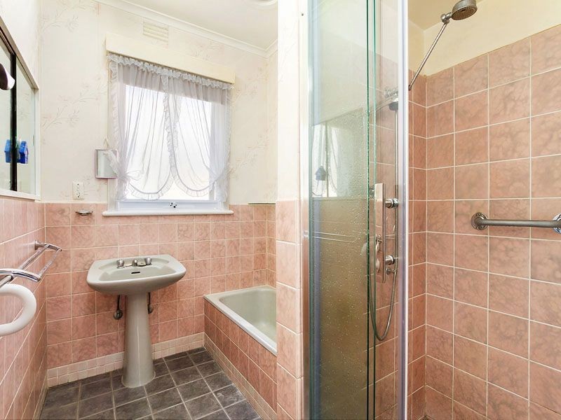 12 RED HILL, Springvale VIC 3171