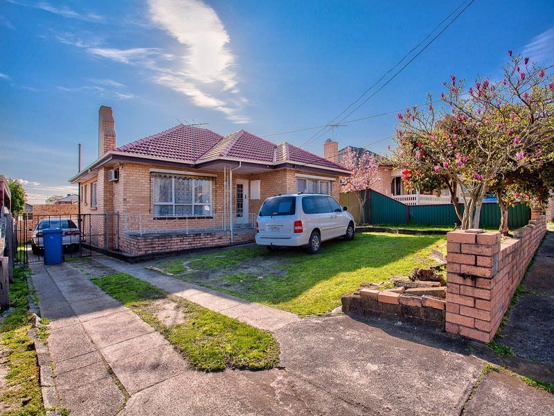 17 REDHILL ROAD, Springvale VIC 3171