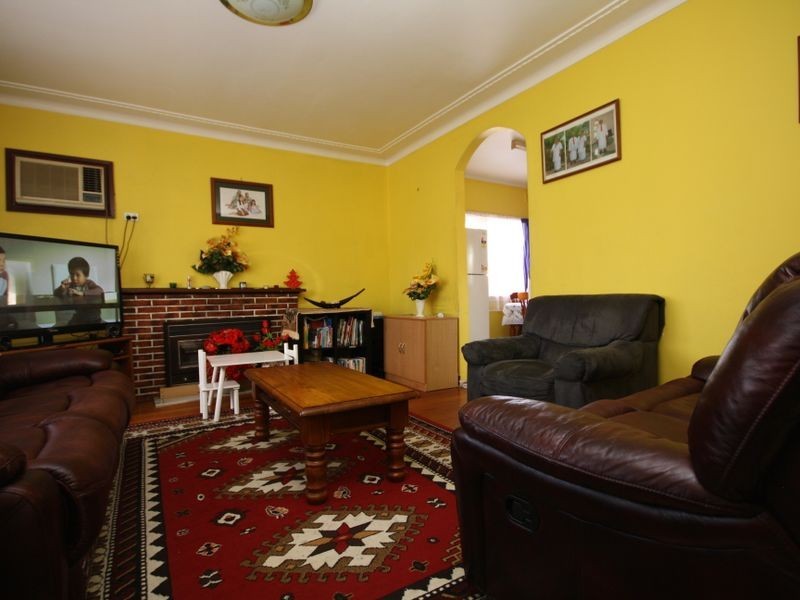 17 REDHILL ROAD, Springvale VIC 3171