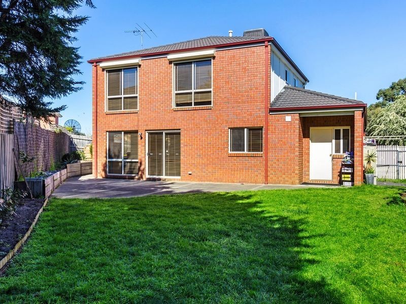 18 Minnie court, Springvale South VIC 3172