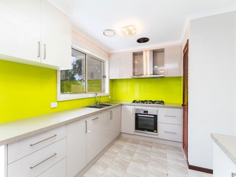 3/2 JANELAINE COURT, Springvale South VIC 3172