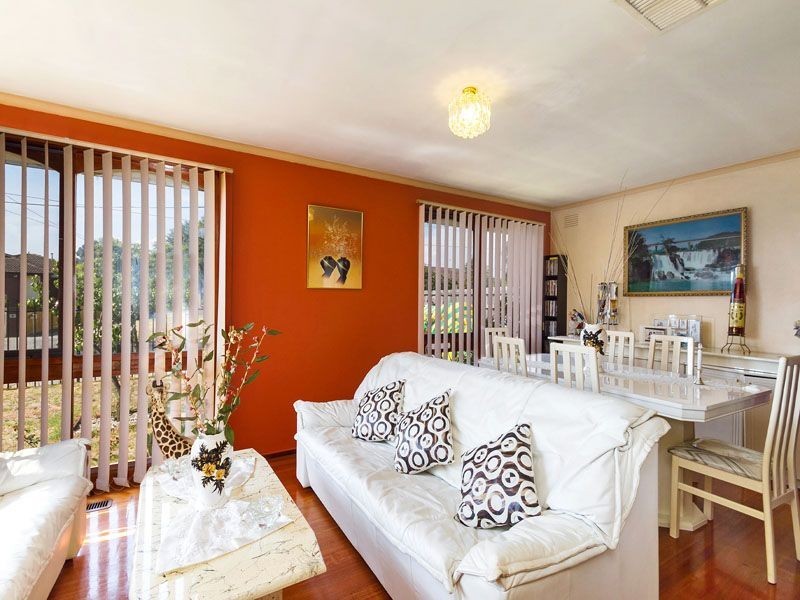 64 DAVANZO AVENUE, Clarinda VIC 3169