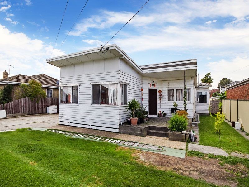 63 Royal Ave, Springvale VIC 3171