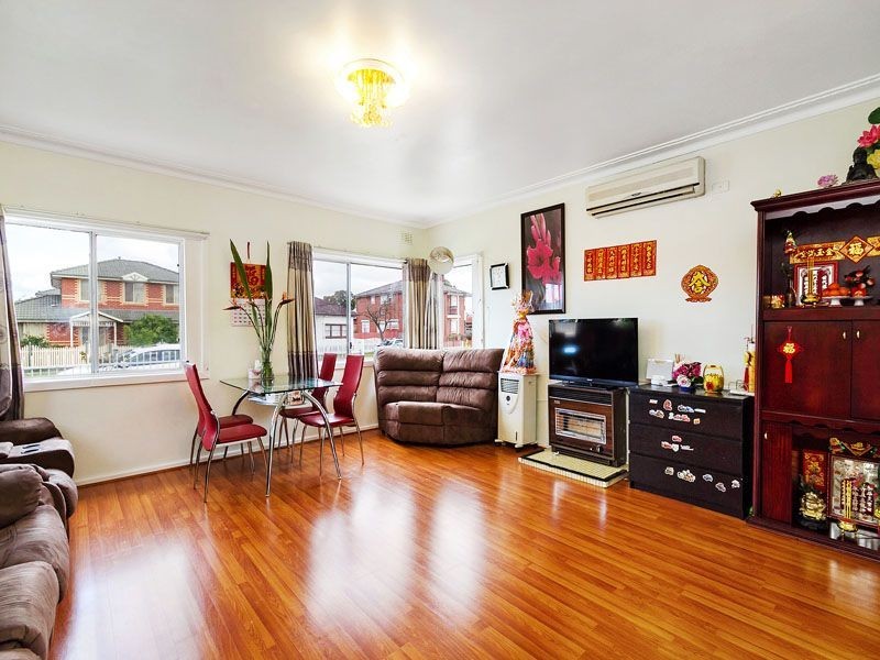 63 Royal Ave, Springvale VIC 3171