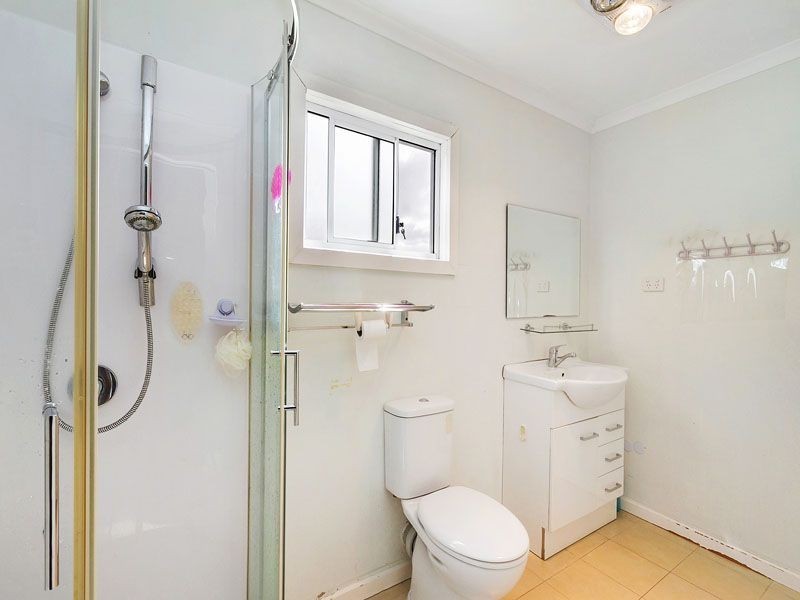 63 Royal Ave, Springvale VIC 3171