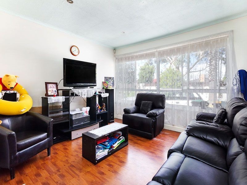 9 KINGSWOOD CRESCENT, Noble Park North VIC 3174