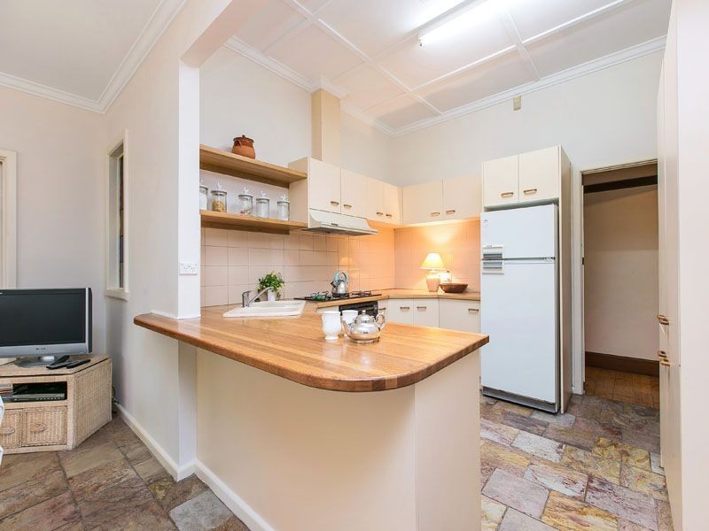 45 WINDSOR AVE, Springvale VIC 3171